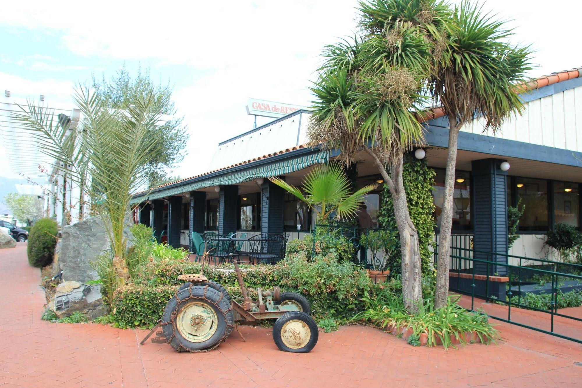 Casa De Fruta Cabins, Inn & Rv Park Hollister Exterior photo
